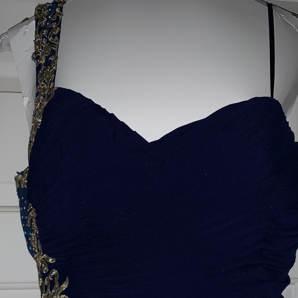 Prom Dress - Picture 2 of 4